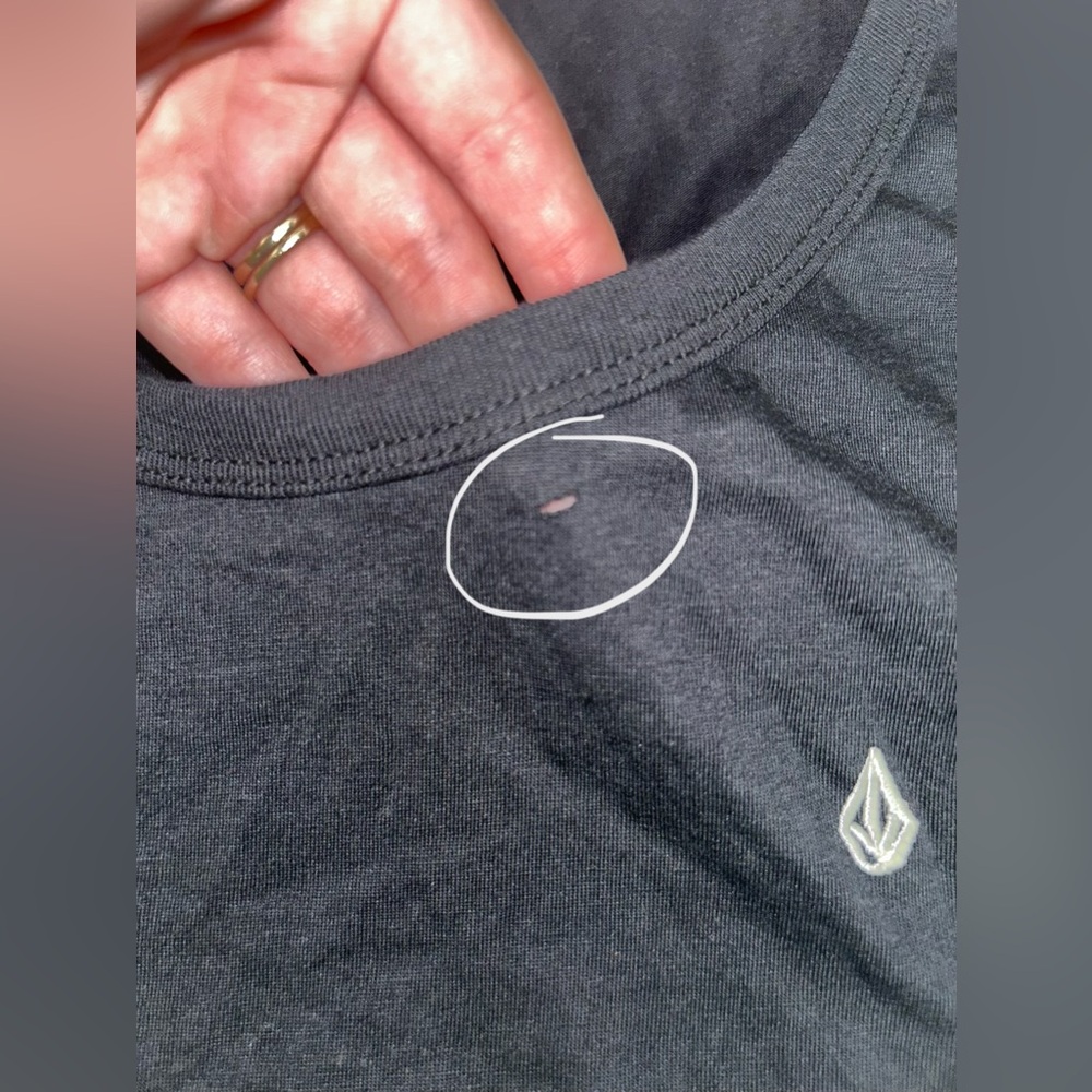 Men’s Volcom Tank Top - Picture 3 of 4
